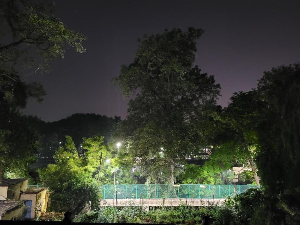 Hotel Ananda Kashi Varanasi Exterior photo