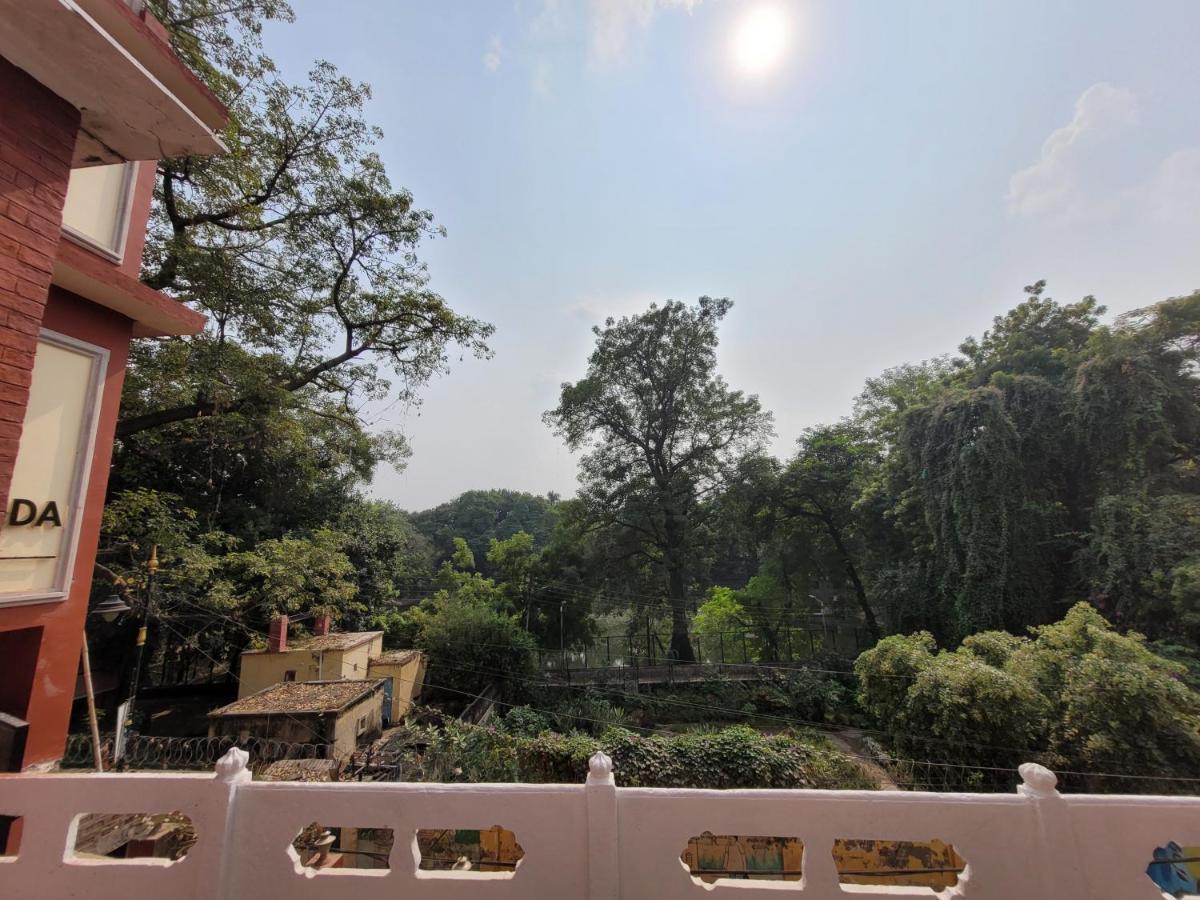 Hotel Ananda Kashi Varanasi Exterior photo